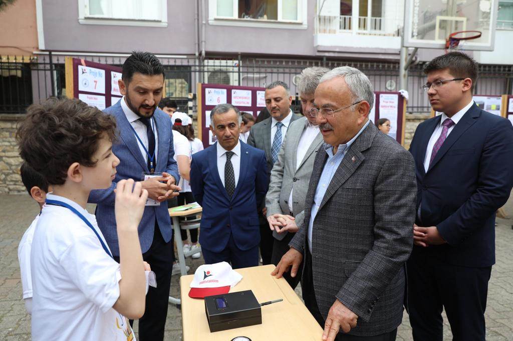 BAŞKAN GÜLER, MİNİK KÂŞİFLERLE BULUŞTU